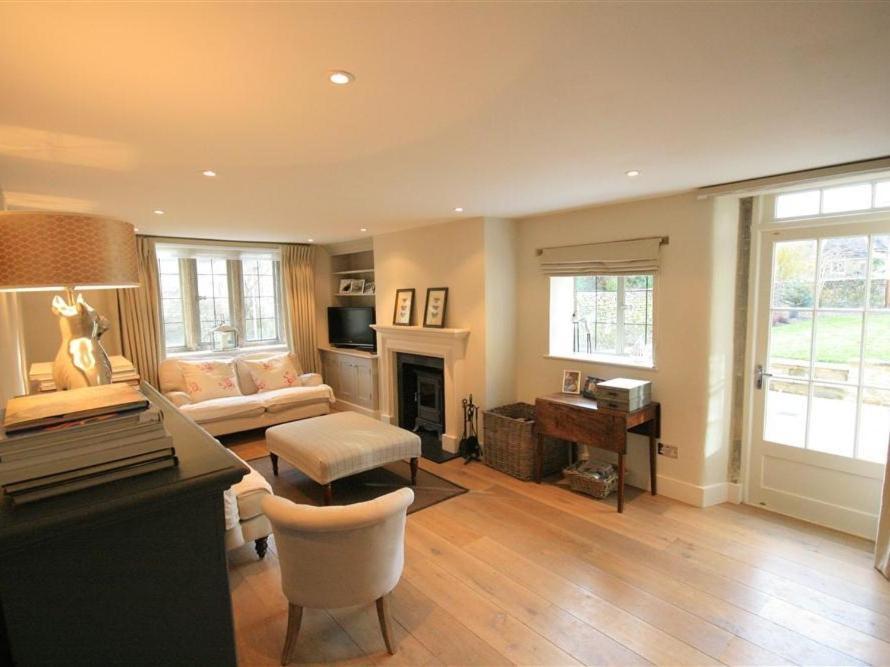 Hillside Cottage Burford Exterior photo